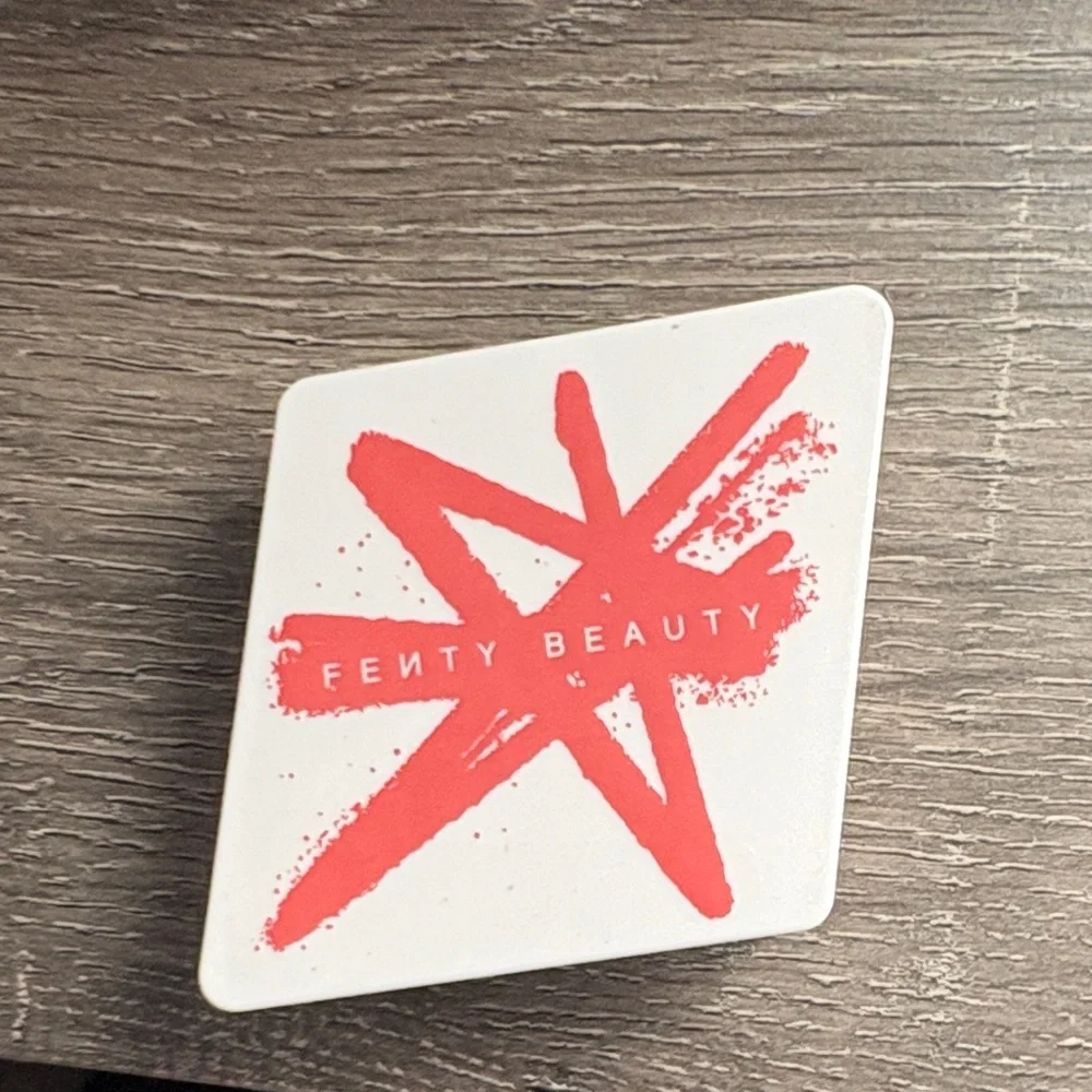 Fenty Beauty Lolly Poppy Suede Powder Blush -
